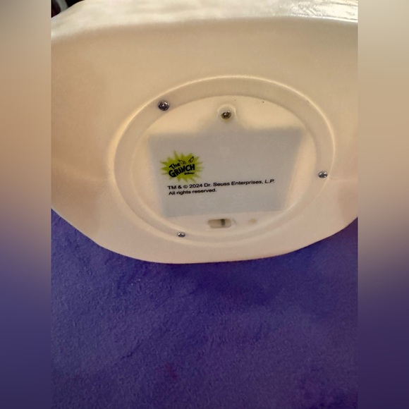 Christmas Grinch and Max Light up Blow mold Tabletop Decorations - Picture 4 of 7